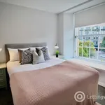 Rent 2 bedroom apartment in Edinburgh