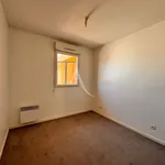 Rent 4 bedroom apartment of 97 m² in LA