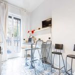 Rent a room of 138 m² in Milan