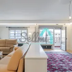 Rent 3 bedroom apartment of 180 m² in Oviedo