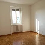 Rent 2 bedroom apartment of 60 m² in Milan