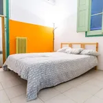 Rent a room of 400 m² in barcelona