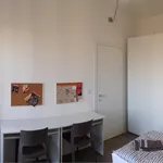 Rent 2 bedroom apartment in Turin