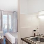 Appartement de 300 m² avec 1 chambre(s) en location à Marseille
