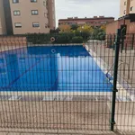 Alquilo 3 dormitorio apartamento de 90 m² en Alcalá de Henares