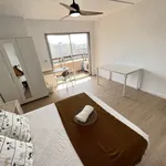 Rent a room of 150 m² in valencia