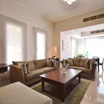 Rent 3 bedroom house of 319 m² in Dubai