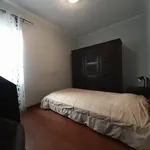 Rent 4 bedroom house in Porto