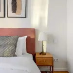 Rent 1 bedroom apartment of 63 m² in lisbon