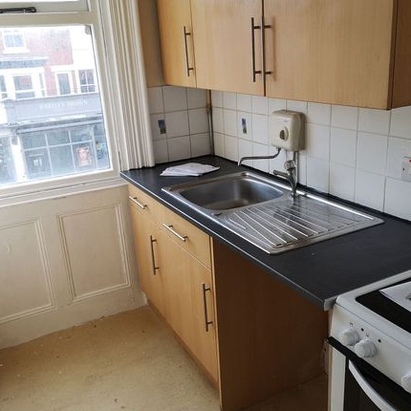 Flat to rent in Ramshill Road, Scarborough YO11 South Cliff
