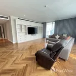 Rent 4 bedroom house of 287 m² in Bangkok