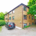 Appartement de 1345 m² avec 3 chambre(s) en location à Toronto (Humewood-Cedarvale)