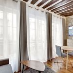 Rent 1 bedroom apartment of 377 m² in Paris