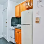 Rent 1 bedroom apartment of 425 m² in Manhattan