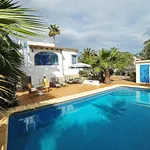 CONFORTABLE VILLA EN MORAIRA