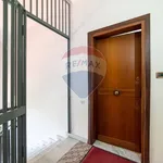 Rent 5 bedroom apartment of 170 m² in Sant'Agata li Battiati