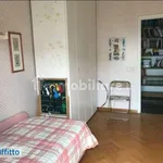 Rent 4 bedroom apartment of 80 m² in Milan