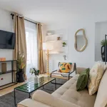 Appartement de 431 m² avec 1 chambre(s) en location à Paris