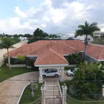 Rent 5 bedroom house of 1270 m² in Mérida