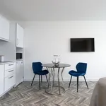 Rent 1 bedroom apartment of 30 m² in Berlin