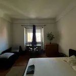 Rent a room in lisbon