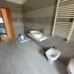 Affitto 3 camera appartamento di 105 m² in Somma Vesuviana