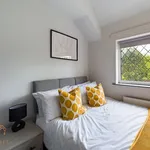 Rent 1 bedroom flat in Wakefield