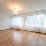 Rent 3 bedroom apartment of 67 m² in Praha 10 - Strašnice