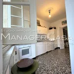 Rent 5 bedroom apartment of 82 m² in Genoa