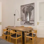 Miete 3 Schlafzimmer wohnung von 1507 m² in vienna