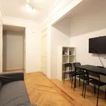 Rent a room of 180 m² in madrid