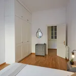 Rent 4 bedroom apartment of 140 m² in Barcelona