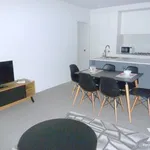 Rent 2 bedroom apartment in Melbourne