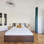 Rent a room in lisbon