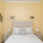 Rent 1 bedroom apartment of 70 m² in Lisbon