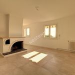 Rent 4 bedroom house of 107 m² in VITROLLES