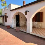 Rent 4 bedroom house of 215 m² in Altavilla Milicia