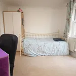 Rent 3 bedroom apartment in Cambridge