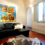 Rent 2 bedroom apartment of 90 m² in florence