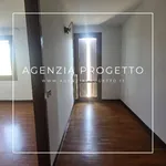 Affitto 5 camera casa di 333 m² in Cavazzale