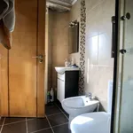 Rent a room of 80 m² in lisbon