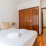 Rent 1 bedroom apartment of 47 m² in Porto