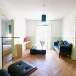 Miete 2 Schlafzimmer wohnung von 807 m² in Zurich