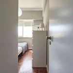 Rent a room in lisbon