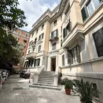 Affitto 5 camera appartamento di 164 m² in Roma