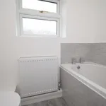 Rent 3 bedroom flat in Wakefield