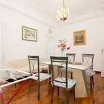 Rent a room of 100 m² in madrid