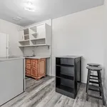 Rent 2 bedroom apartment in Toronto (Long Branch)