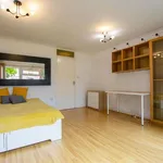 Rent 3 bedroom flat in Birmingham