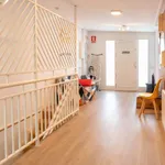 Rent a room of 250 m² in madrid